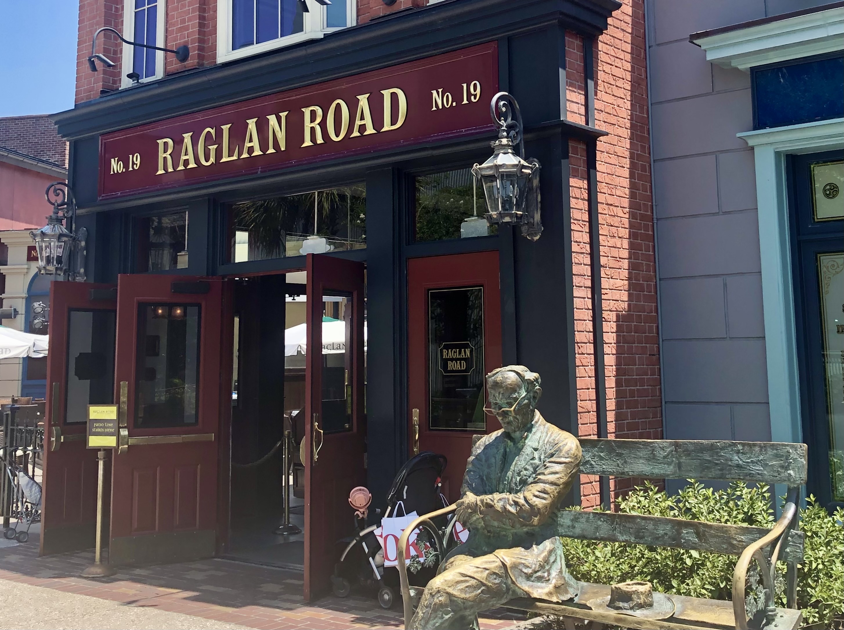 raglan road restaurant in disney springs
