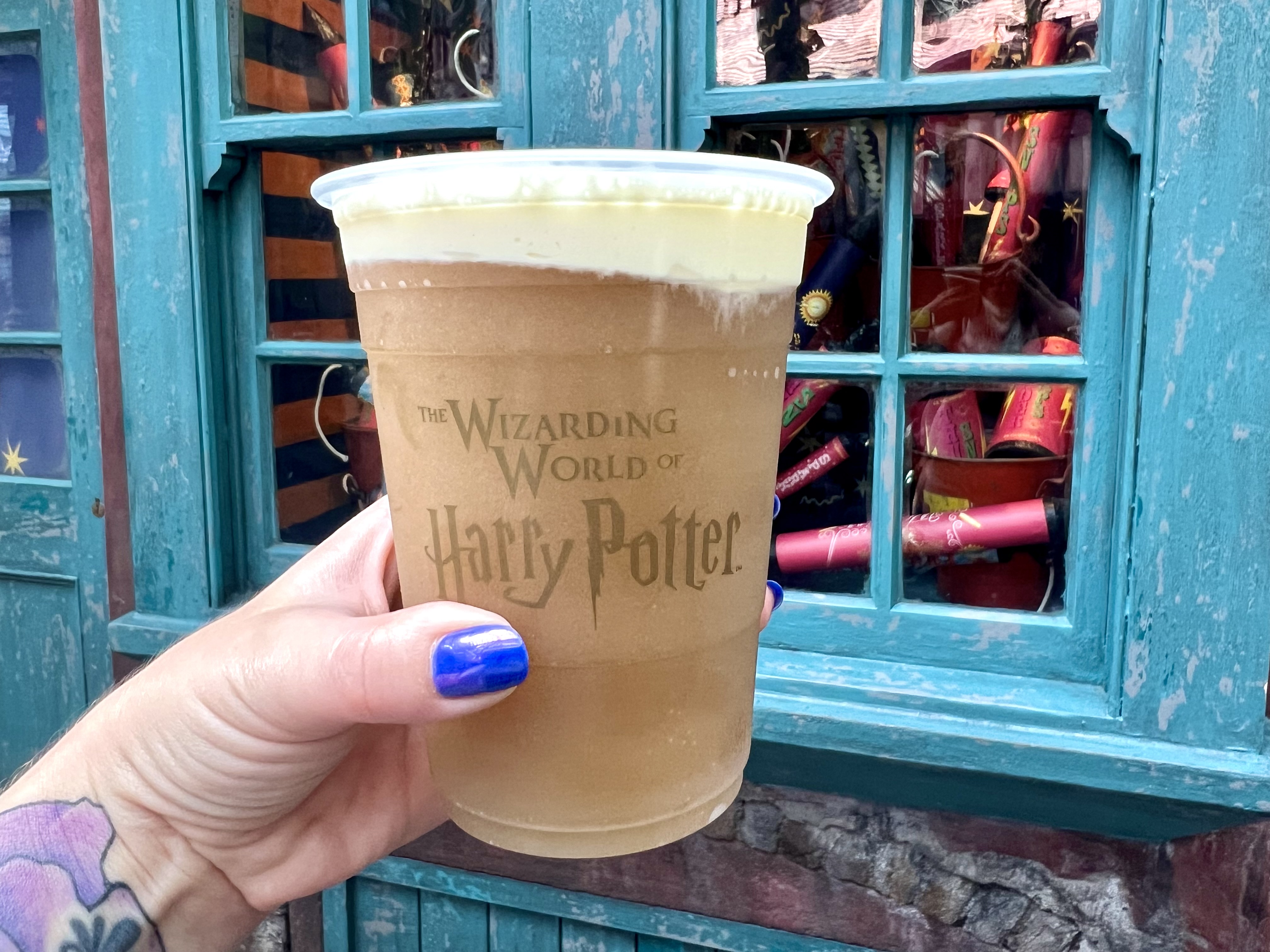 frozen butterbeer in diagon alley at universal studios florida